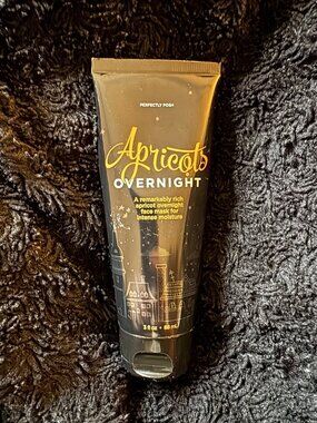 Perfectly Posh Apricots Overnight Face Mask 3 Oz Moisturizing Formula Hydration